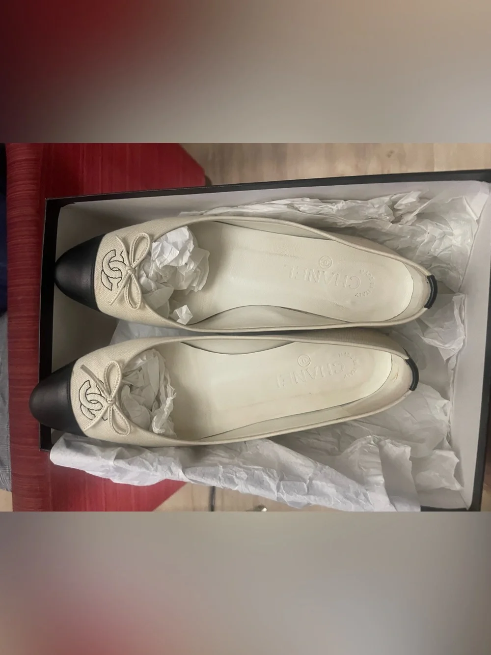 CHANEL Cream Ballerina Flats/Black Cap Toe style G25206Y02156 Karl Lagerfeld